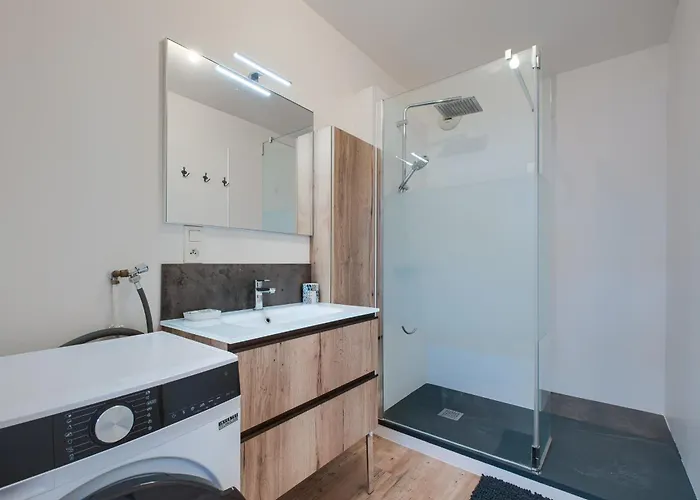 La Grange - Centre - Parking - Confort *